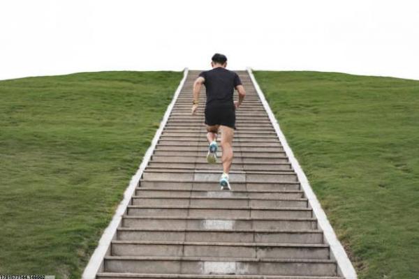 苍山徒步路线规划_大理苍山经典登山攻略(图1)